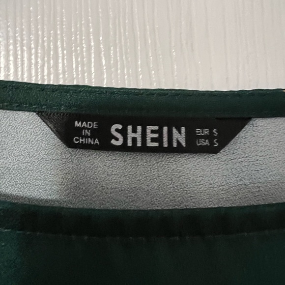 SHEIN Women’s Green Floral Dress - Picture 4 of 7